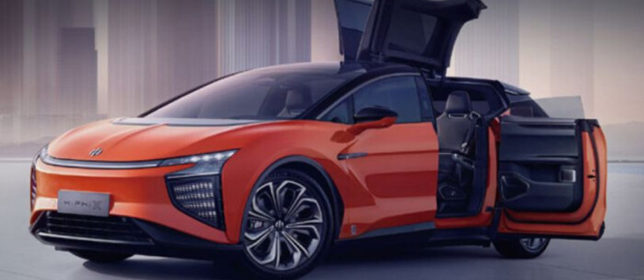 Новый китайский электромобиль составит конкуренцию Tesla Model X