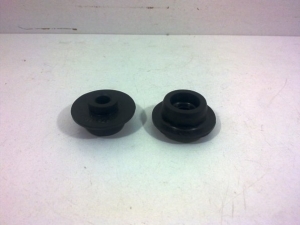 Опора радиатора охлаждения верхняя 