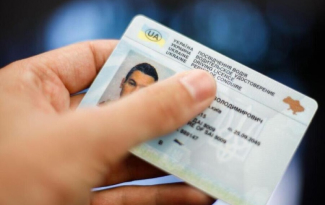 Прозрачные экзамены на водительское удостоверение провалили большинство кандидатов