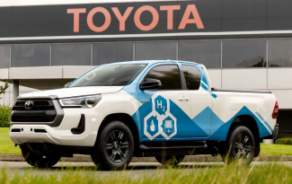 Toyota Hilux превратили в водородный автомобиль