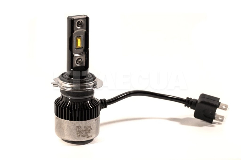 LED лампа для авто H11 PGJ19-2 40W 5700K HeadLight (37004509505) - 2