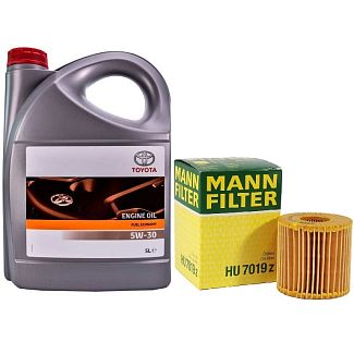 Масло синтетическое 5л 5W-30 Fuel Economy + фильтр Mann-Filter на Toyota RAV4 2.5 TOYOTA
