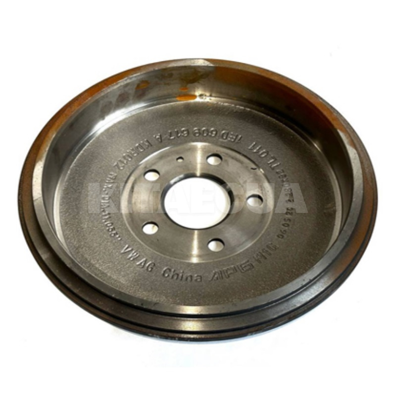 Тормозной барабан на VOLKSWAGEN ID.4 X (1ED 609 617 A)