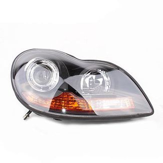 Фара передняя правая (электрокорректор) 