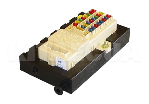 Блок запобіжників на Chery AMULET (A11-3723010BA)