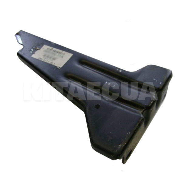 Кронштейн бампера переднього правий (довгий) HQ на Chery AMULET (A15-2803590)