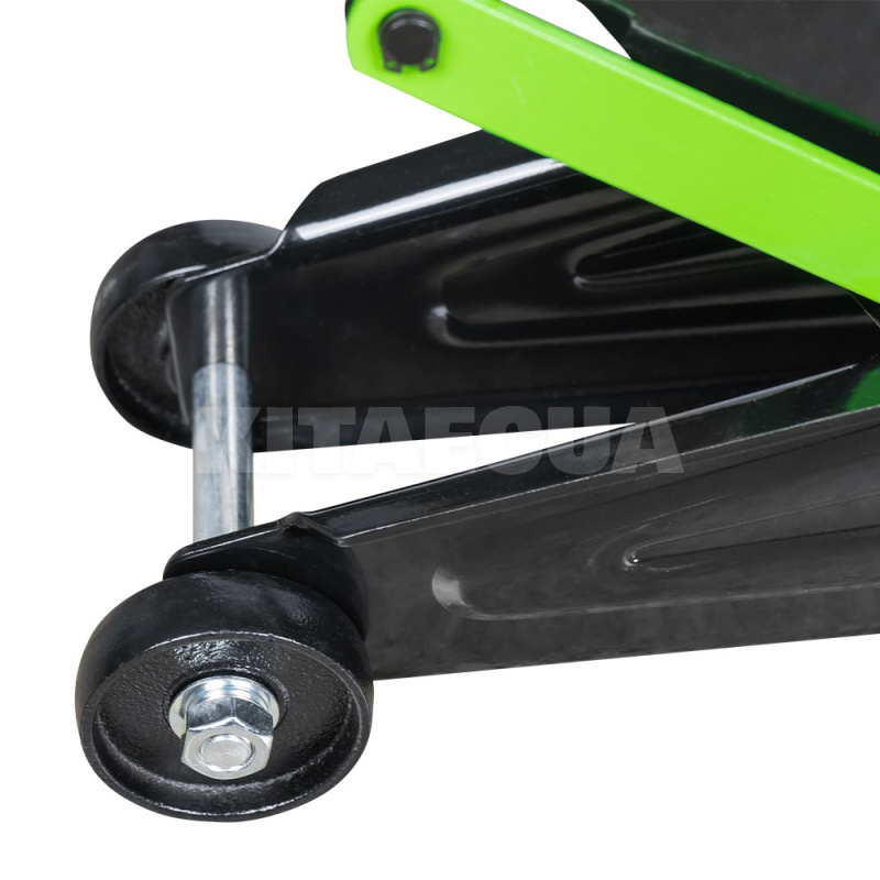 Домкрат гідравлічний підкатний до 2т (130-300мм) JBM (53968) - 2