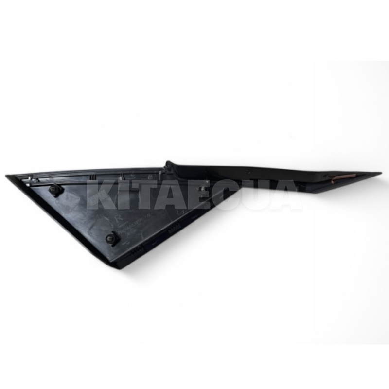 Накладка стойки кузова задняя верхняя правая (треугольник) NISSAN на NISSAN Ariya (78126-5MP0A) - 2