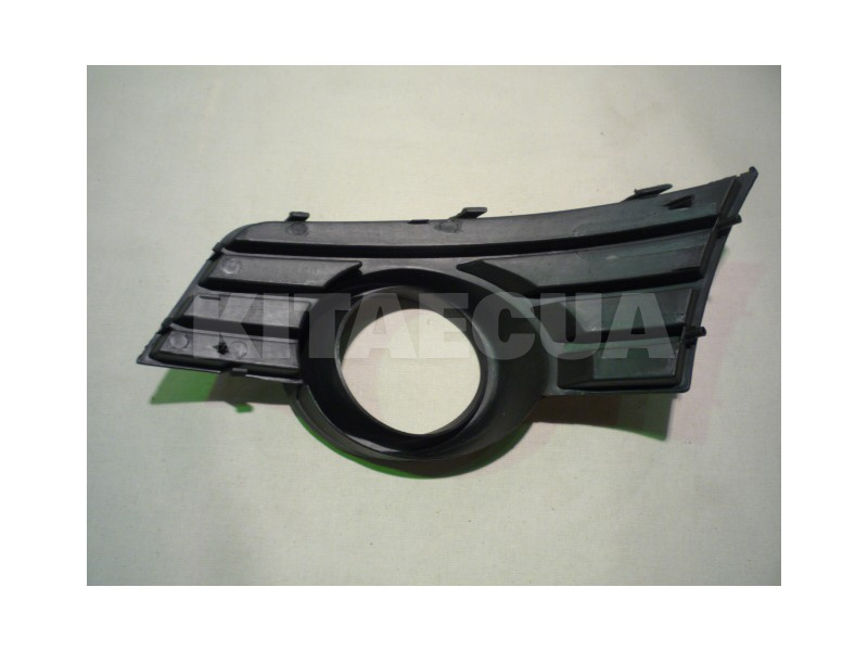 Решітка протитуманної фари ліва на Great Wall HAVAL H3 (2803311-K24)