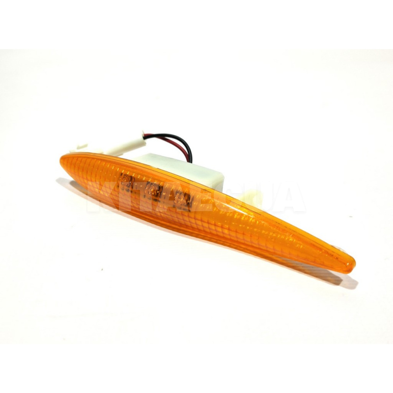 Повторювач повороту крило лівий жовтий KLM Autoparts на ZAZ FORZA (A13-3731010)