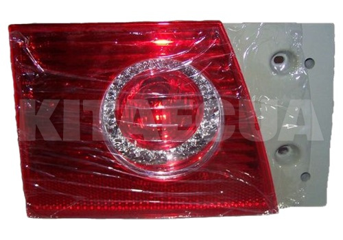 Фонарь задний левый внутренний 2010- на Chery AMULET (A15-3773010BB)
