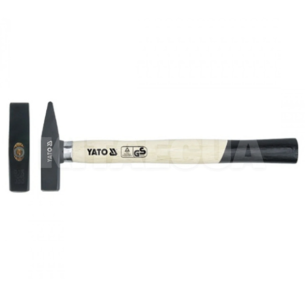 Молоток слюсарний 1500гр з дерев'яною ручкою YATO (YT-4509)