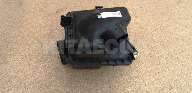 Корпус повітряного фільтра на Geely GC6 (1016000585-01) - 2