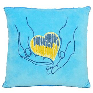 Подушка в машину декоративна "Серце в ладонях" блакитна Tigres