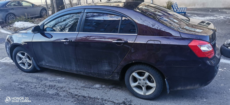 Geely Emgrand EC7 - 2