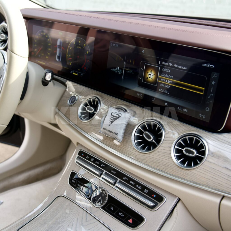 Автомобільний ароматизатор «сірий» 10 мл на дефлектор HURRICANE (AromHarr3) - 2