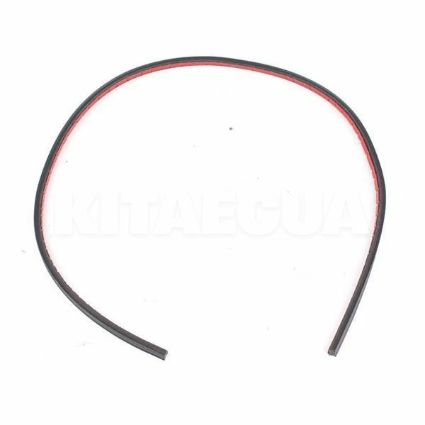 Уплотнитель лобового стекла (боковой) HQ на Chery AMULET (A11-5206051)