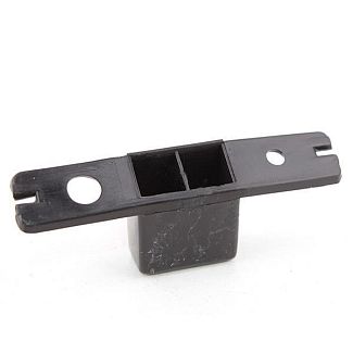 Клипса накладки 5-й двери верхняя правая 