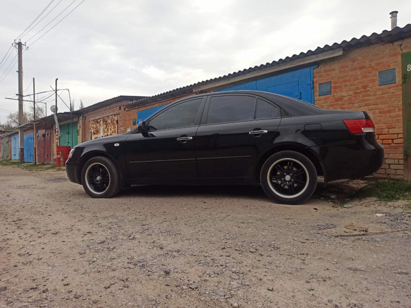 Hyundai Sonata NF 2008 - 3