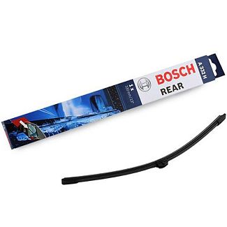 Щетка стеклоочистителя (дворник) 330мм бескаркасная (з форсунками) Bosch