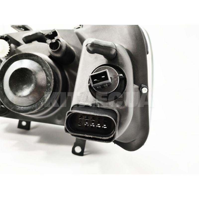 Фара правая KLM Autoparts на Chery AMULET (A15-3772020BA) - 2