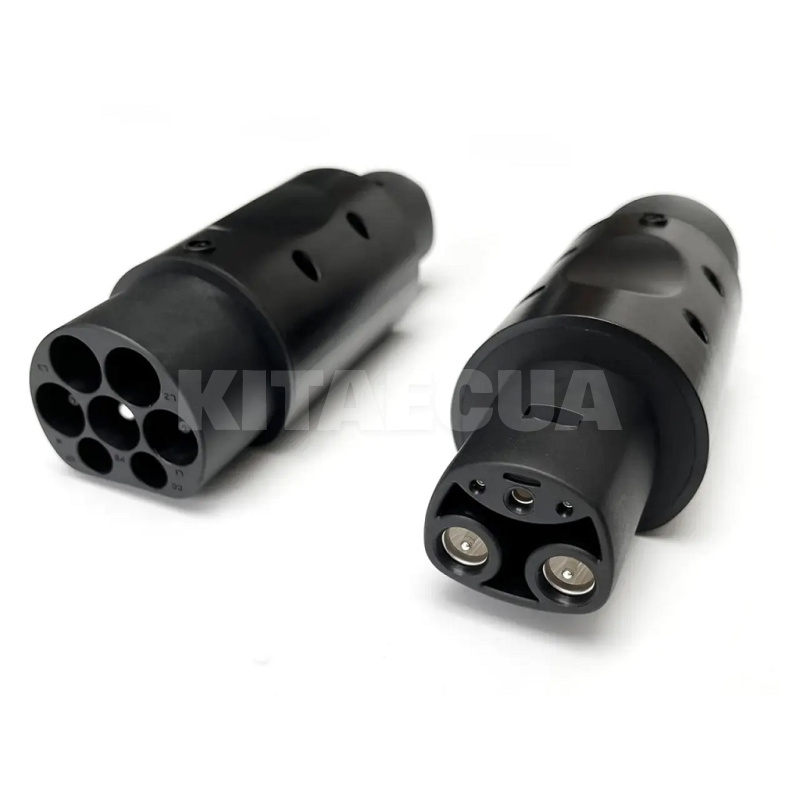 Переходник 7.4 кВт 32А 1-фаза Type 2 (станция) - Type Tesla (американское авто) UACHARGER (A-C-AD-2-4)