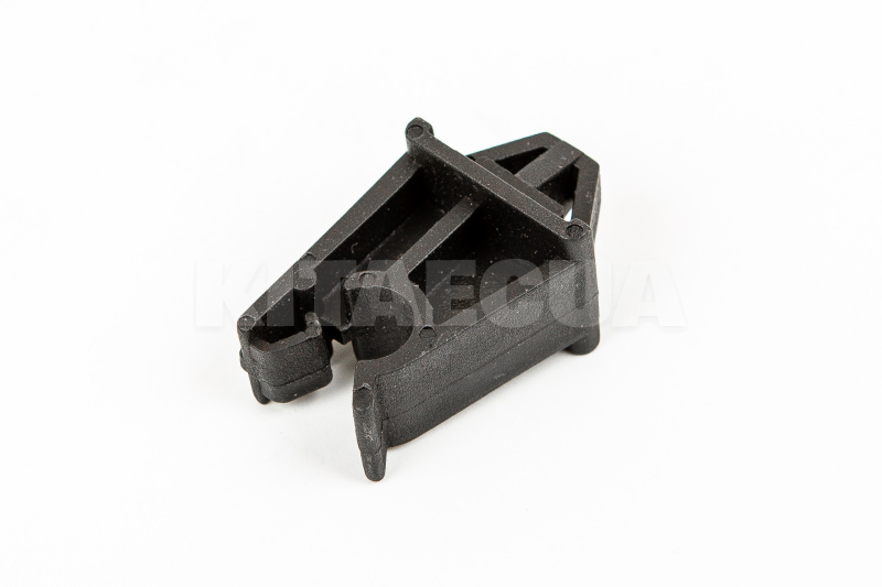 Фіксатор упору капота Chery M11 на Chery M11 (M11-8402221)