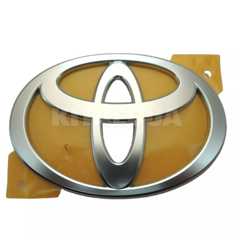 Эмблема на передний бампер Toyota на TOYOTA bZ4X (90975-C2016)