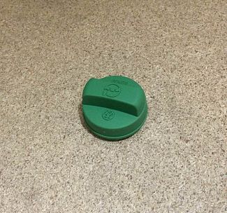 Крышка бачка гидроусилителя 