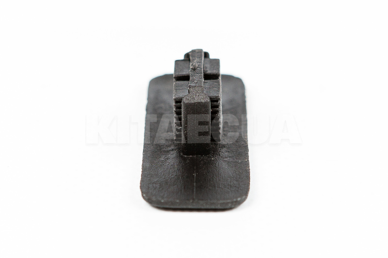 Фіксатор шумоізоляції капота на Chery AMULET (A11-8402013) - 3