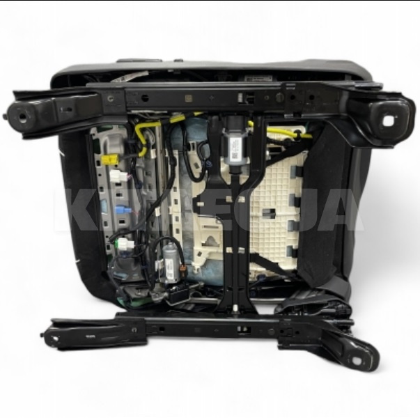 Сиденье водителя комплектация "Top" HONDA (81521-31A-H01) - 2