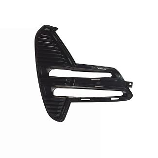 Решетка вентиляции переднего бампера правая ОРИГИНАЛ