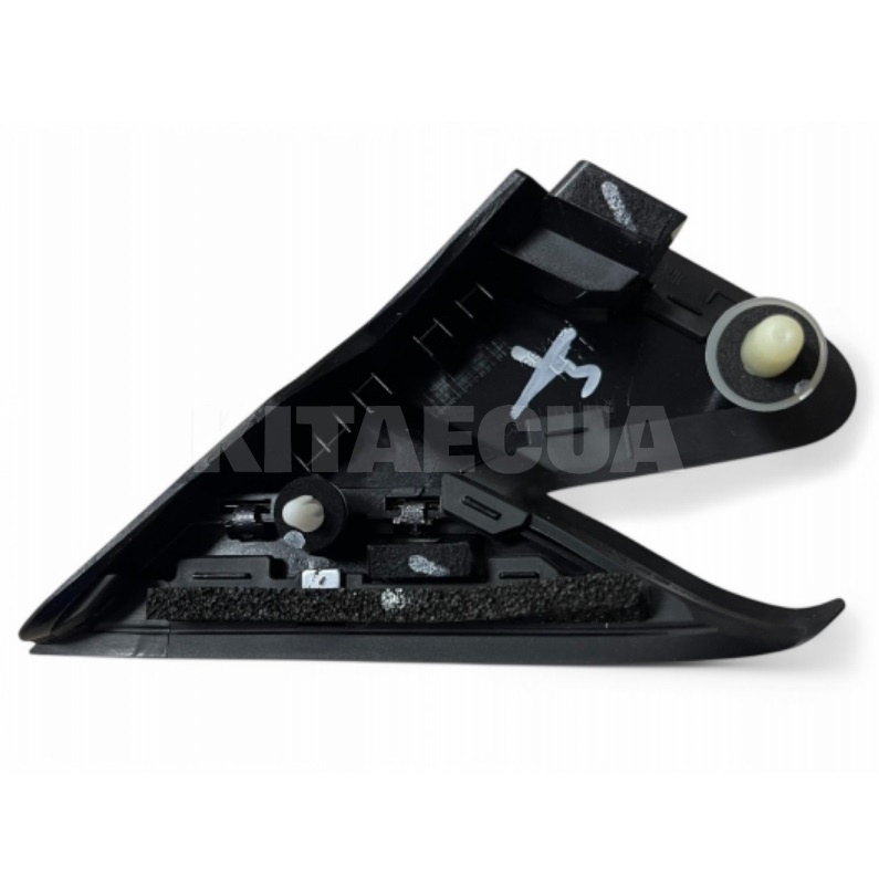 Накладка крыла переднего верхняя правая (треугольник) NISSAN на NISSAN Ariya (63870-5MP0A) - 2