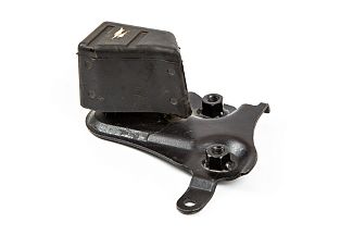 Кронштейн задней подушки двигателя HQ