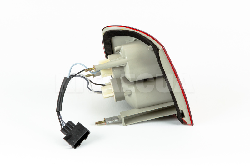 Фонарь задний правый наружный 2007-2010 на Chery AMULET (A15-3773040BA)