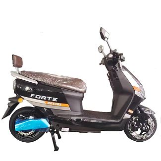 Электроскутер STRIKER 60 км 2500 Вт черный FORTE