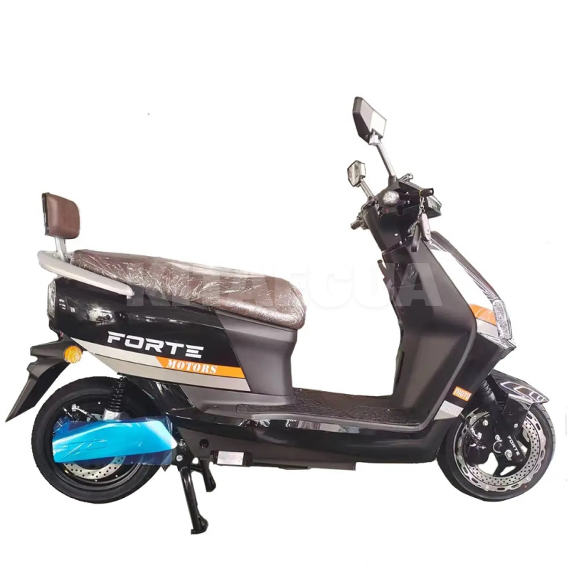 Электроскутер STRIKER 60 км 2500 Вт черный FORTE (138255-FORTE)