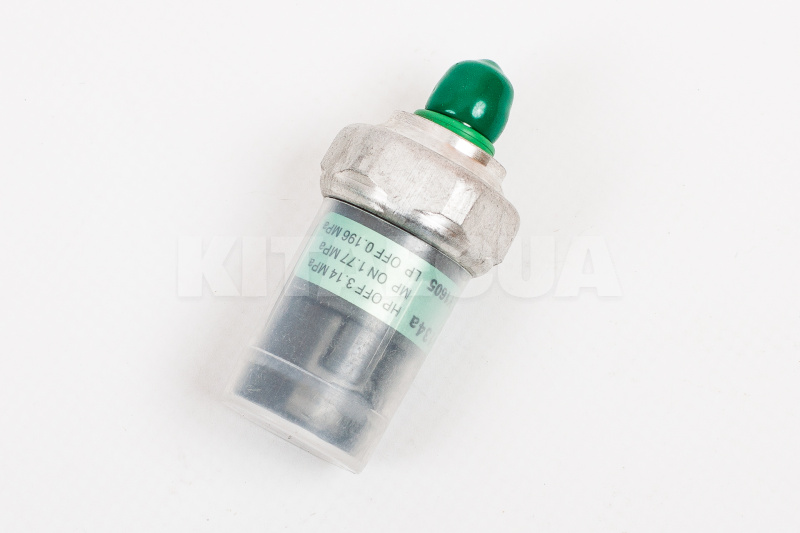 Датчик тиску кондиціонера (зовнішня різьба) на GEELY MK (1018002714-01)