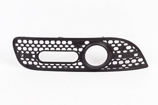 Решетка бампера правая нового образца ОРИГИНАЛ