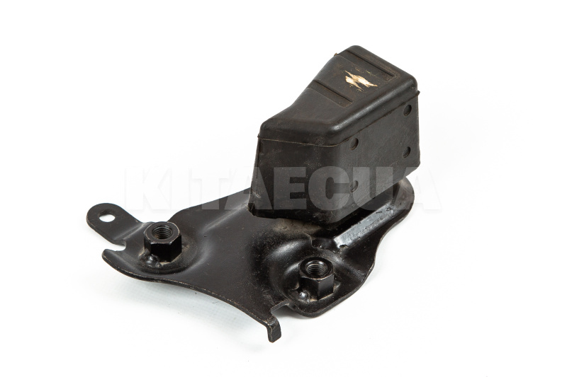 Кронштеин (відбійник) двигуна задній на Geely EMGRAND EC7 RV (1064001150)