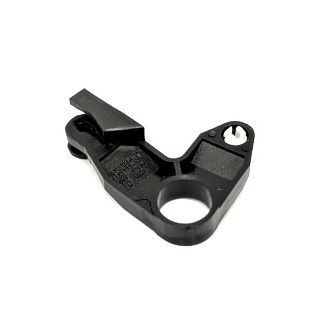 Кронштейн замку багажника лівий 7 SEVEN PARTS