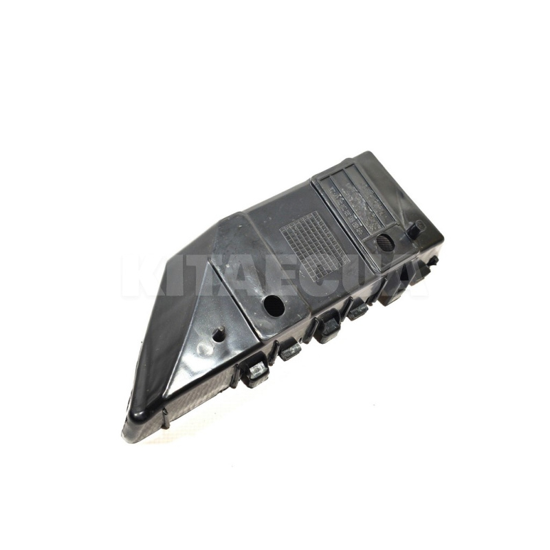 Кронштейн переднего бампера правый KLM Autoparts на ZAZ FORZA (A13-2803572)