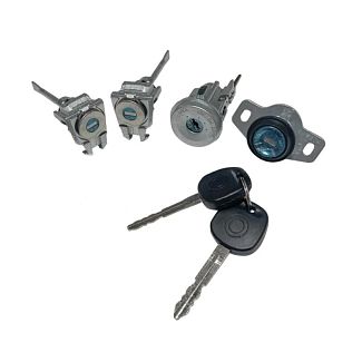 Комплект ключей и личинок 