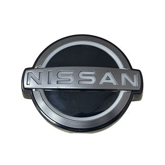 Эмблема решетки радиатора NISSAN