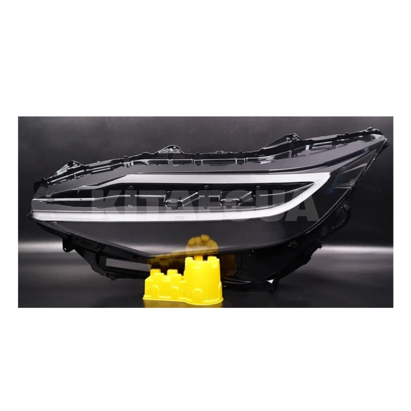 Стекло фары Toyota bZ4X (2022-2024) левое на TOYOTA bZ4X (s16746)