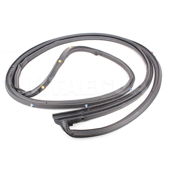 Уплотнитель двери передней правой на TIGGO 1.6-1.8 (T11-5402420)