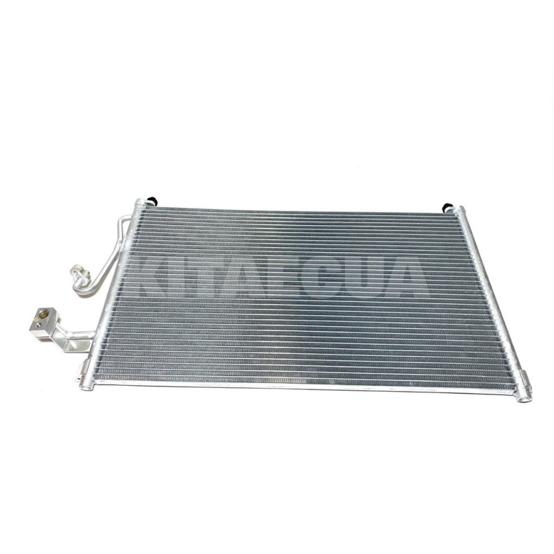 Радиатор кондиционера KLM Autoparts на Chery EASTAR (B11-8105010)