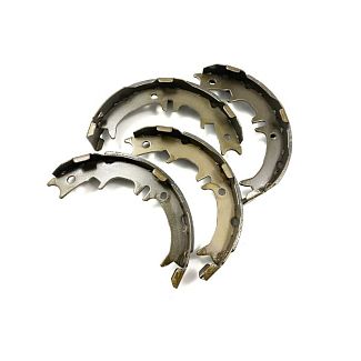 Колодки ручного тормоза (4шт) 7 SEVEN PARTS