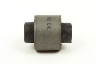 Сайлентблок заднього кулака 