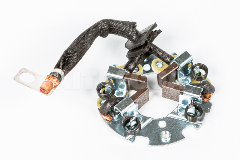 Щетки стартера на Chery AMULET (A11-1GD3708120)